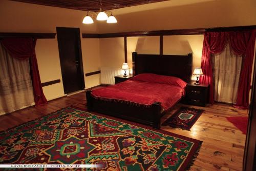 Un ou plusieurs lits dans un hébergement de l'établissement Guest House Bujtina Leon