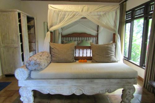 Recep Bungalow – Photos 2