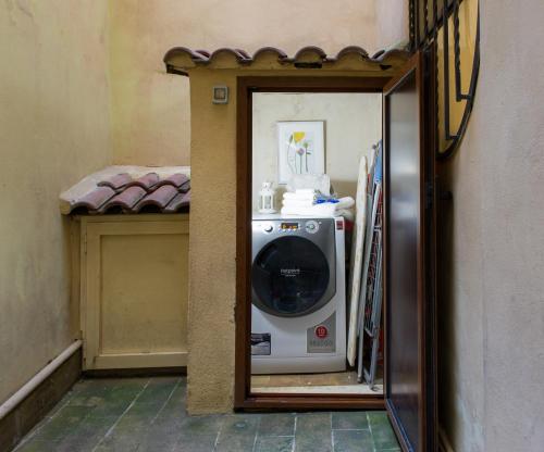 STELLA'S APARTMENT IN MONTI