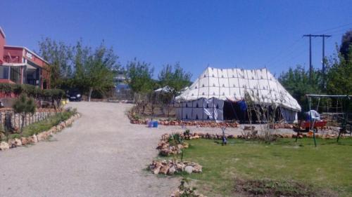 Jardín al aire libre en Tahla Garden