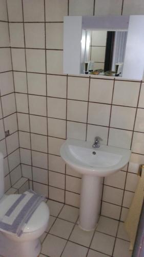 Hotel Votsalaにあるバスルーム
