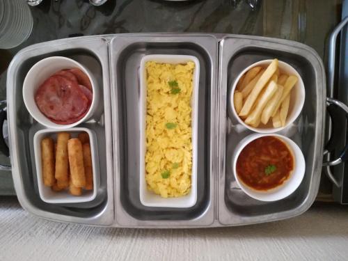 Mad på pensionatet eller i nærheden