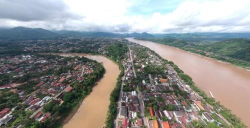 Tầm nhìn từ trên cao của Golden Lotus Namkhan View