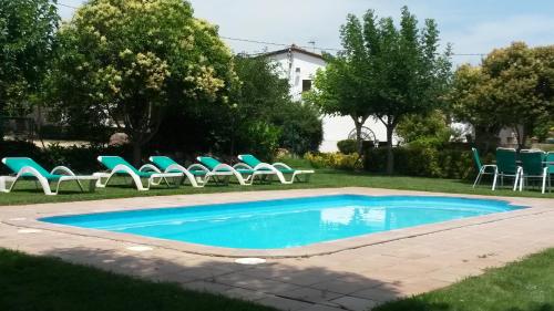 Bazen u ili blizu objekta Casa rural exclusiva con 9 hab 16-25pax con piscina privada y BBQ cubierta