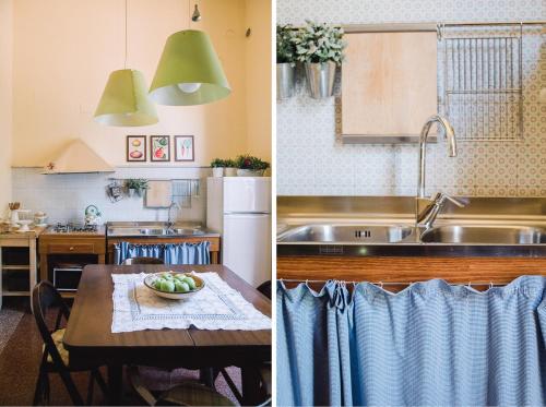 twee foto's van een keuken met een tafel en een wastafel bij La Casetta Di Filippo E Chiara in Pisa