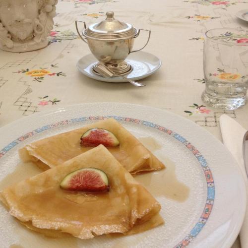 B&Bの敷地内または近くでの食事または食べ物