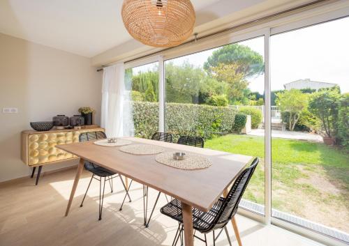 Photo de la galerie de l'établissement Studios 10 & 11 BY HOTEL DES LICES, à Saint-Tropez