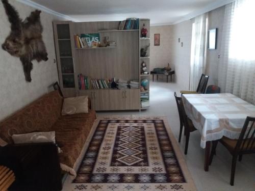 Χώρος καθιστικού στο House Rustaveli street 112