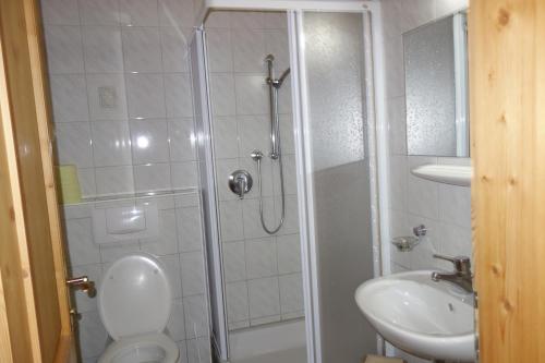 Kúpeľňa v ubytovaní Ferienhaus Inge