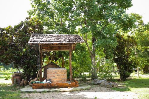 Zahrada ubytování Khao Sok Homestay Resort