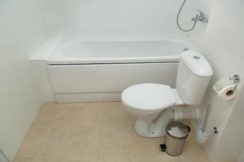 Gallery image of Family Hotel Perla in Lukovit