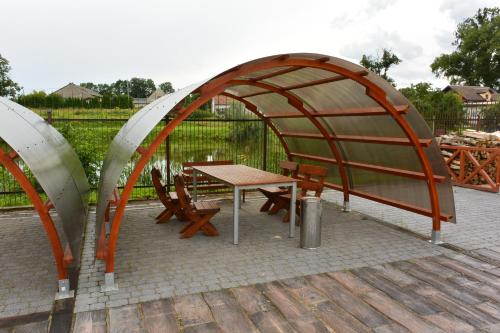 Jardín al aire libre en Gościniec Rycerski