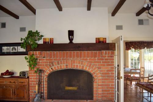 Vineyard Country Inn – Photos 4