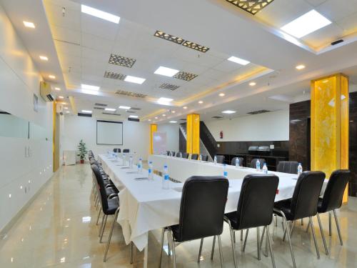 Foto dalla galleria di Hotel Sky Rich International - Just a min walk from Karol Bagh Metro Station a Nuova Delhi