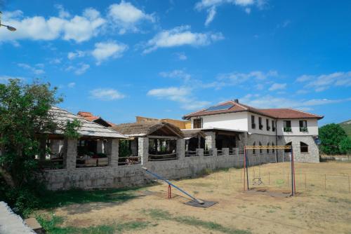 Το κτήριο όπου στεγάζεται  το bed & breakfast