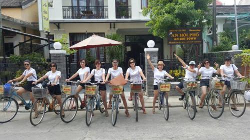 
Cycling at or in the surroundings of An Hoi Town Homestay
