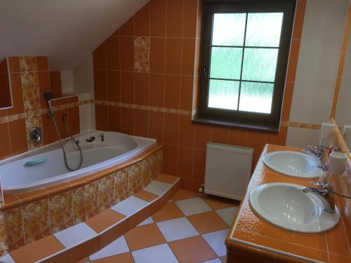 Ванная комната в Chata Hluchavka II