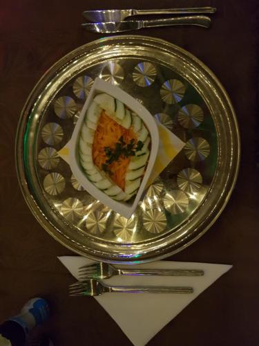 Makanan di atau berdekatan resort