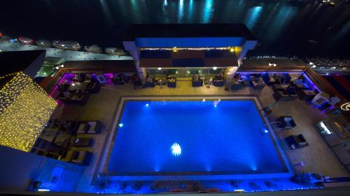 Best Western Plus Pearl Creek Image