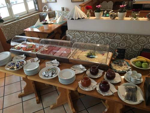 Еда / где поесть недалеко от отеля