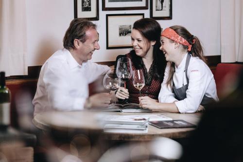 Clientes alojados en DER GREIL - Wein & Gourmethotel