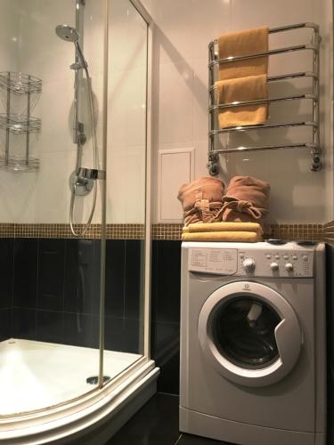 Bilik mandi di Apartments on Kirova
