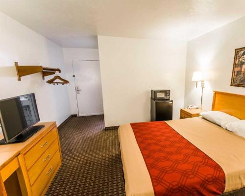 Econo Lodge University – Photos 3