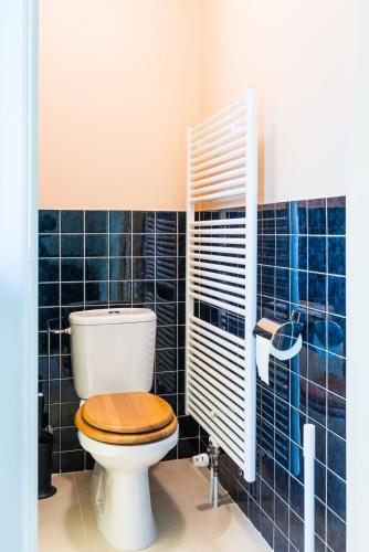 Un baño de Villa De Keyser