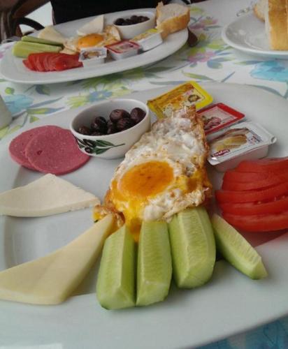 アランヤにあるヴィラ ソナタの卵野菜盛り合わせ