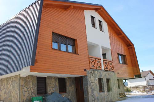 Gallery image of Apartments Zoni in Vlasic