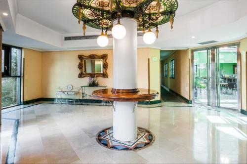 Μια τηλεόραση ή/και κέντρο ψυχαγωγίας στο Hotel Julia