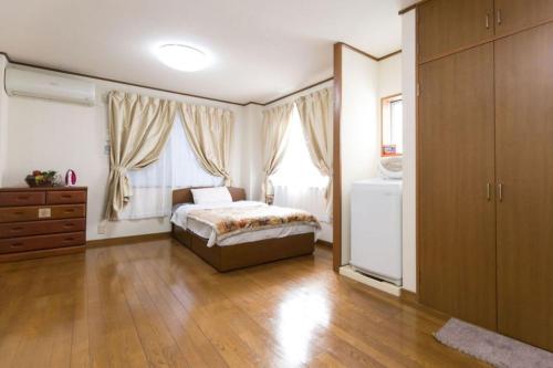 Shinjuku Apartments 101