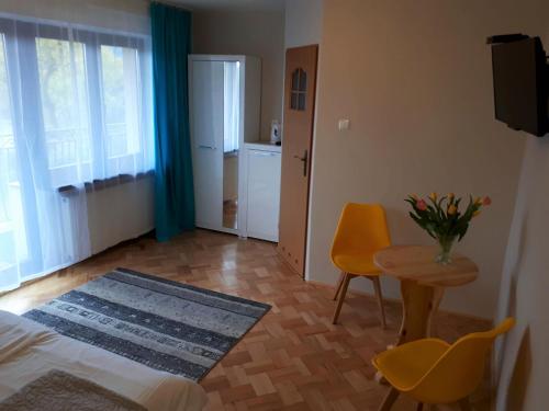 Kuchyňa alebo kuchynka v ubytovaní Willa Widokowa Zakopane