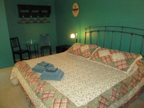 Postel nebo postele na pokoji v ubytování Ahoy Inn Guesthouse