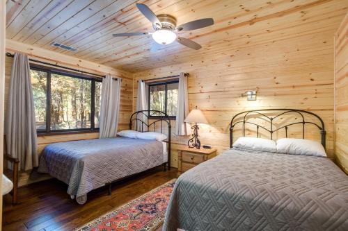 Gallery image of 42A Steven's Retreat in North Wawona