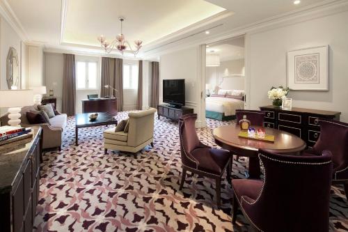 Posezení v ubytování The Tokyo Station Hotel