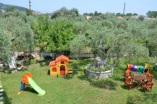 Gallery image of Hotel Maria in Chrysi Ammoudia