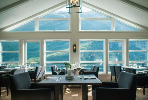 Grande Fjord Hotel — Restaurant/places to eat