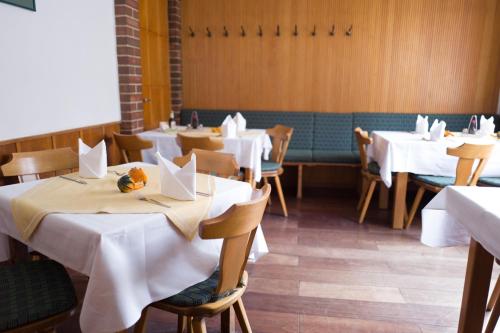 Restaurace v ubytování Hotel Stern