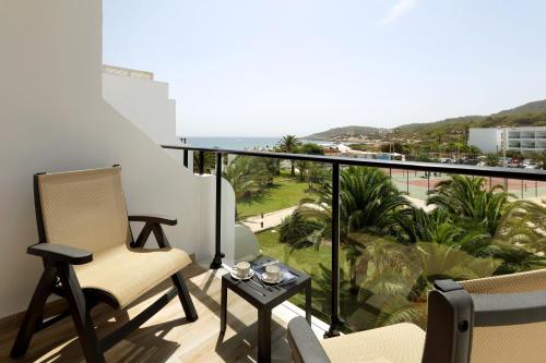 
Un balcón o terraza de Grand Palladium White Island Resort & Spa - All Inclusive
