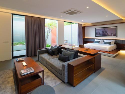 Posezení v ubytování The Bale Phnom Penh by LifestyleRetreats