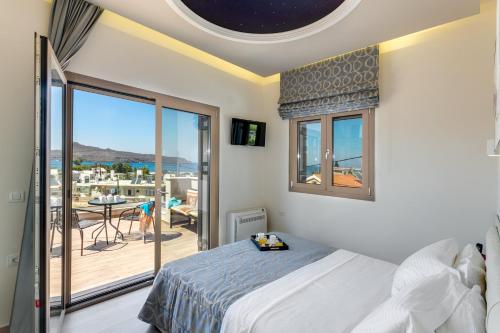 Posteľ alebo postele v izbe v ubytovaní Superior Villa Marina Mare Sauna Hammam
