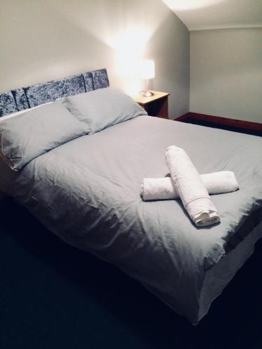Katil atau katil-katil dalam bilik di Lwr Ormeau Guest House