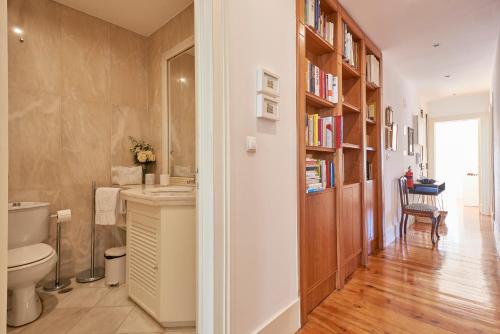Ванная комната в Charming Apartment Marquês