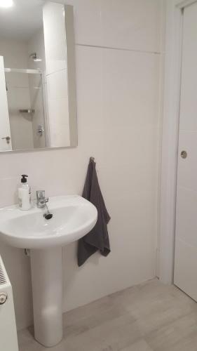 Ένα μπάνιο στο Apartamentos Logroño Centro