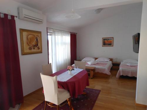 Superior studio BUBA near the beach