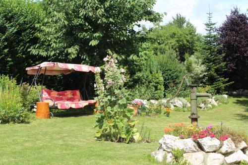Κήπος έξω από το Linde Gasthaus