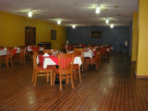 Gallery image of The Halfway Inn in Guerrero Negro