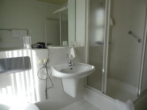 Ett badrum på Hotel Elisenhof