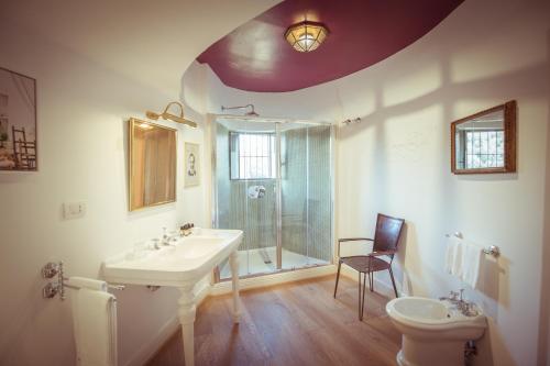 AdAstra Suites photo 37